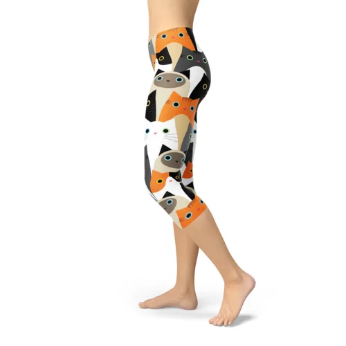Womens All Over Print Cats Capri Leggings - Image 5